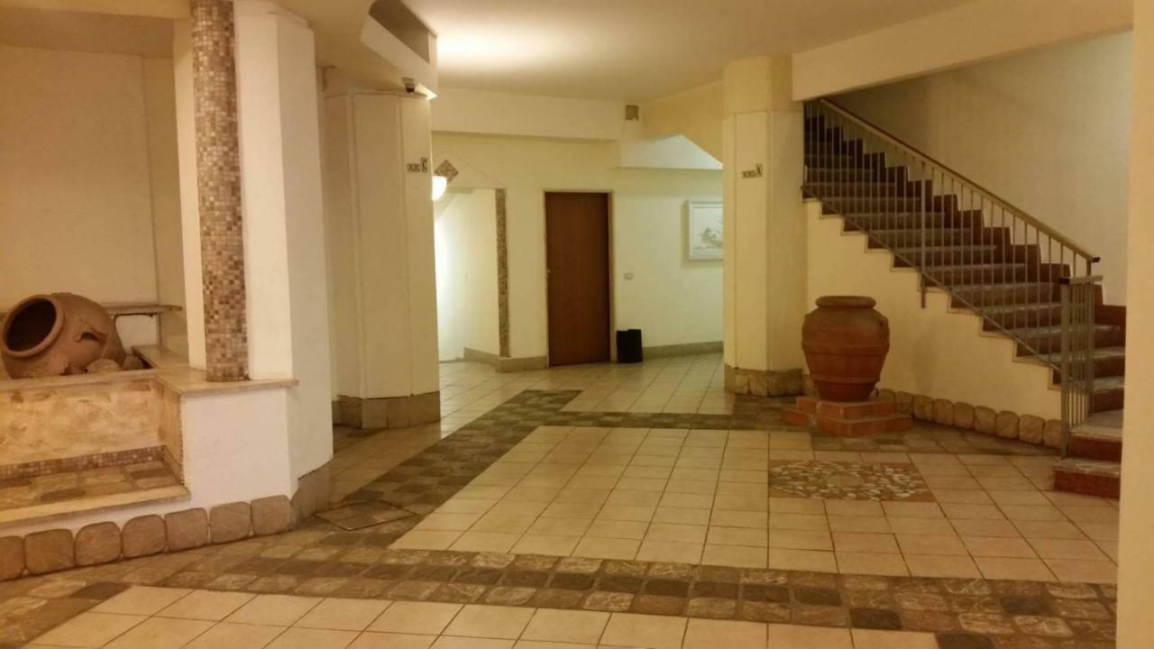 Metro A Modern Apartment Ρώμη Εξωτερικό φωτογραφία